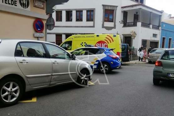 Un bulo intencionado convierte una pelea en el centro de acogida de inmigrantes de San Juan en un apuñalamiento con muerte/TA.